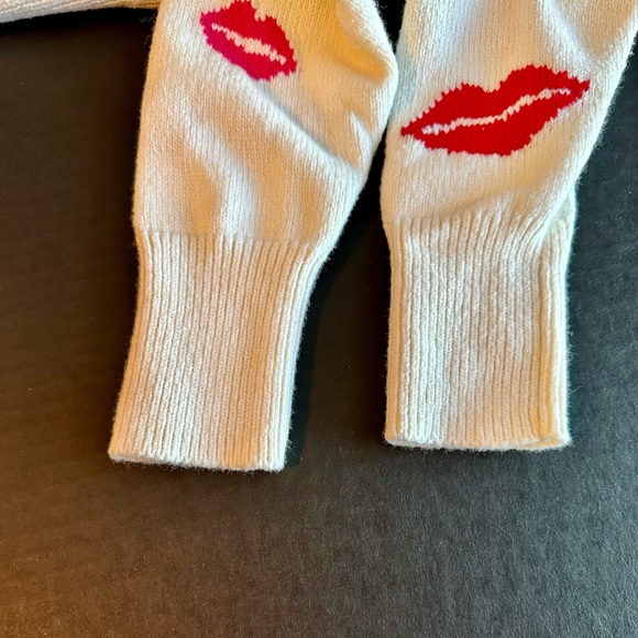 Kate Spade Lips Kisses Sweater Pink and Red Size Small - Picture 11 of 13